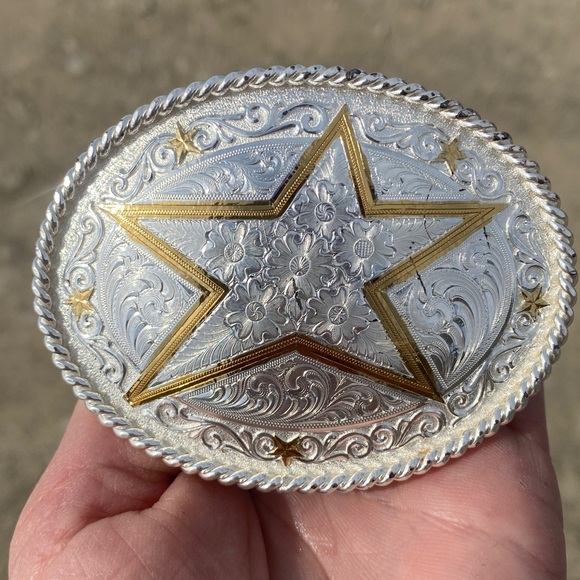 Montana Silversmiths Accessories - Montana Silversmiths Silver and Gold Star ⭐️ Belt Buckle